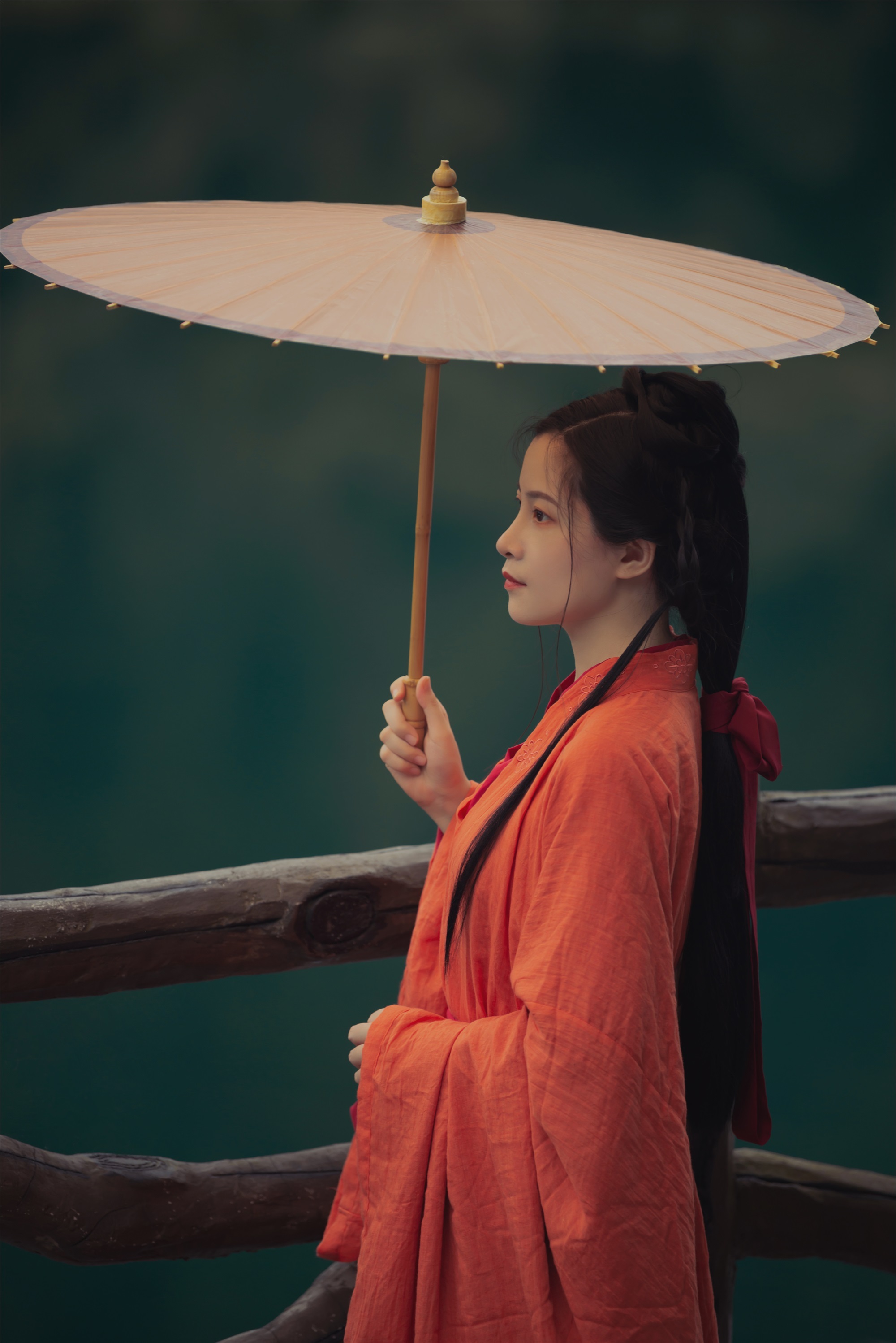 YITUYU艺图语 2021.09.08 人间忽晚 山河已秋 秦笙